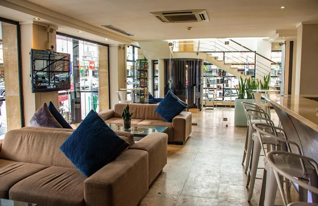 Urban Chic Boutique Hotel & Cafe-1